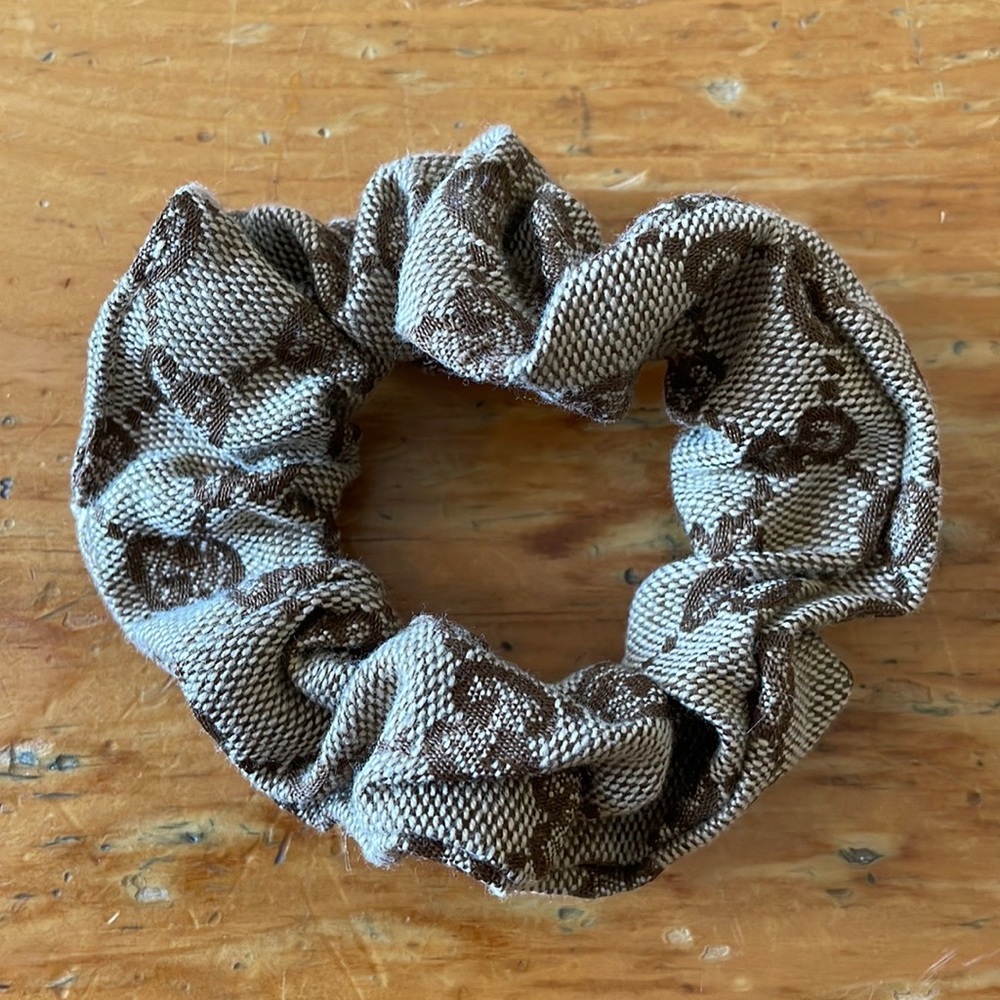 NWOT Gucci hair tie (not authentic).